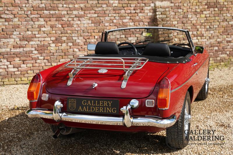 1976 MG B Roadster