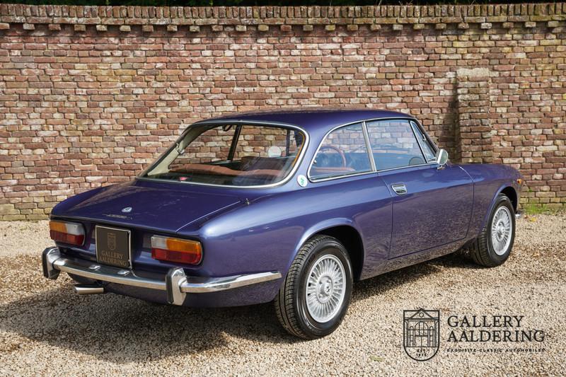 1974 Alfa Romeo GTV 2000 Bertone Coupe