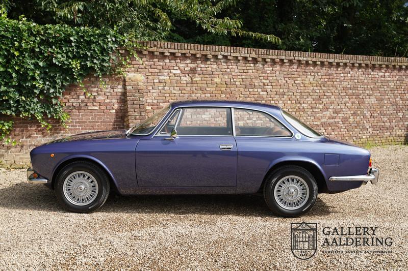 1974 Alfa Romeo GTV 2000 Bertone Coupe