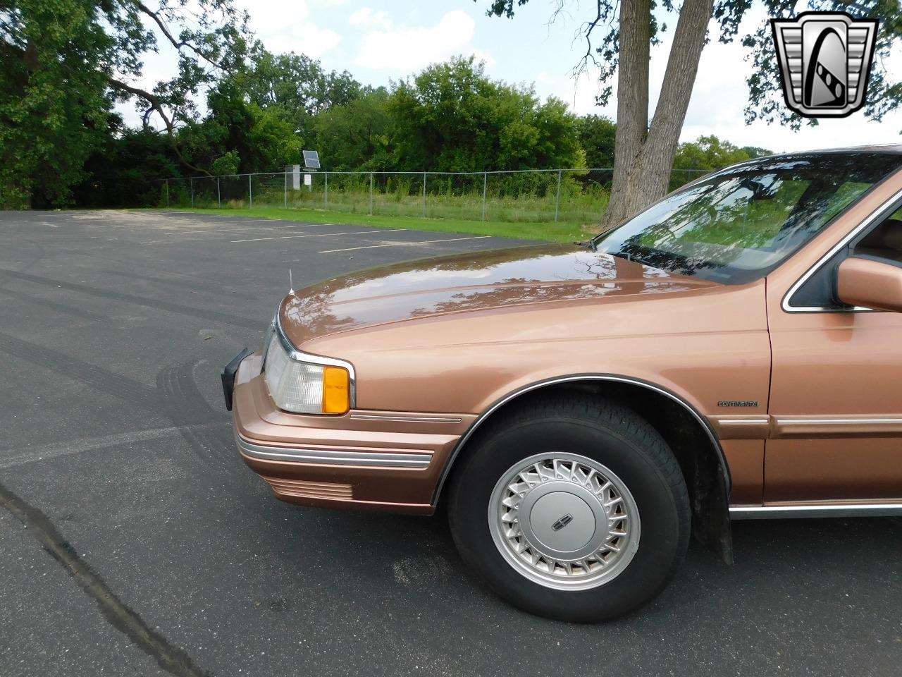 1992 Lincoln Continental