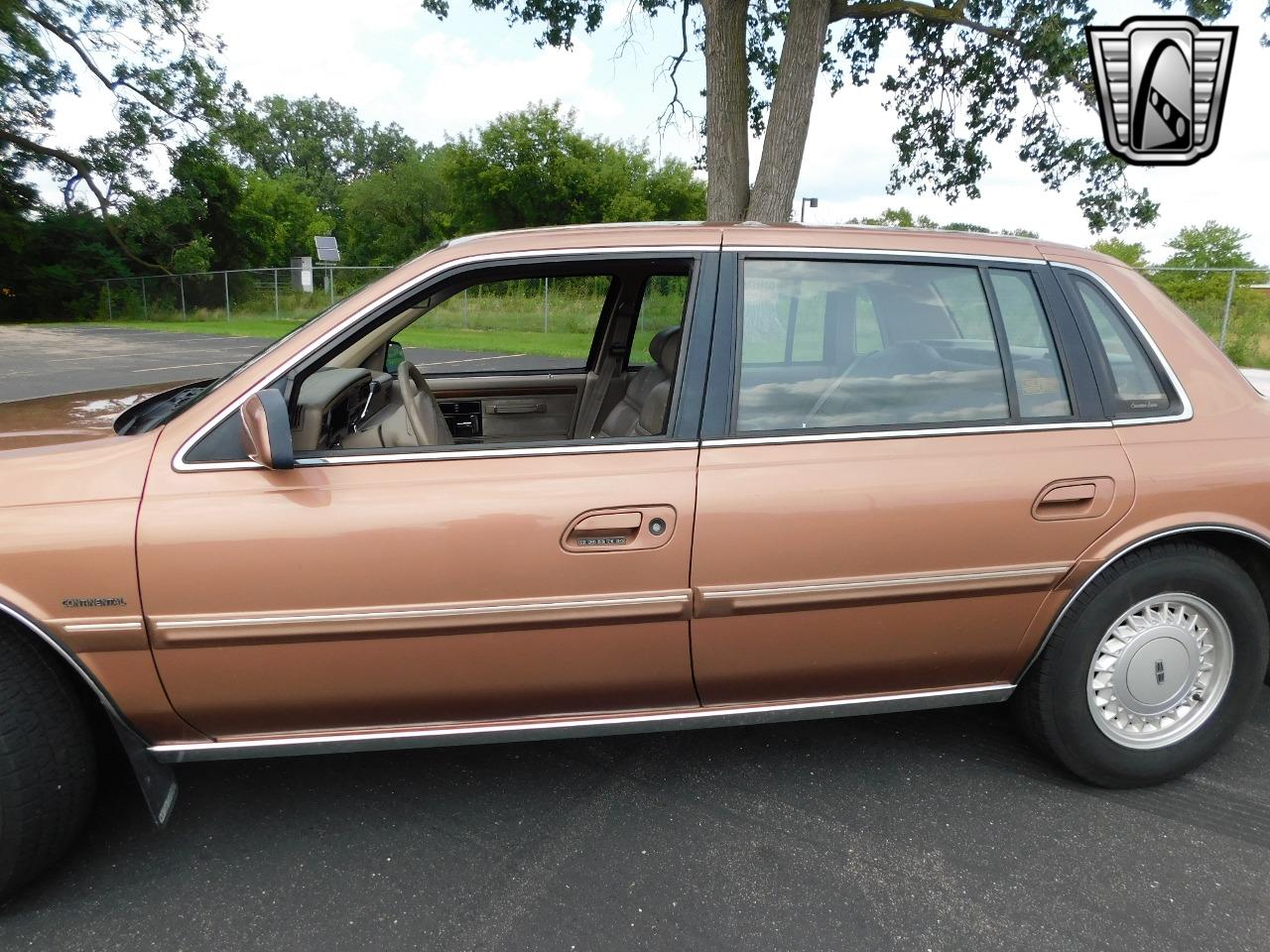 1992 Lincoln Continental