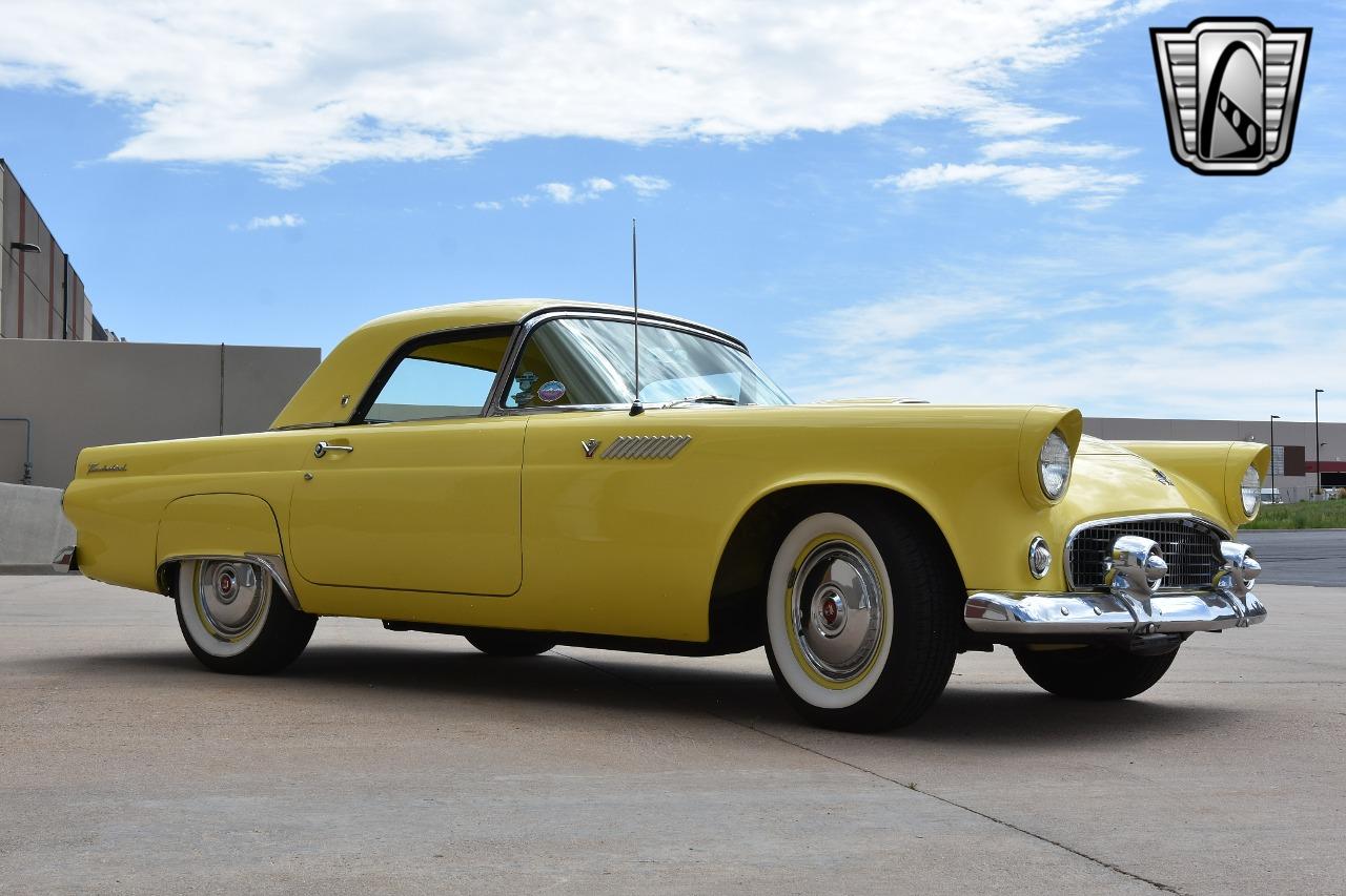 1955 Ford Thunderbird