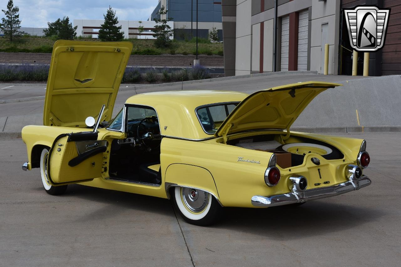 1955 Ford Thunderbird