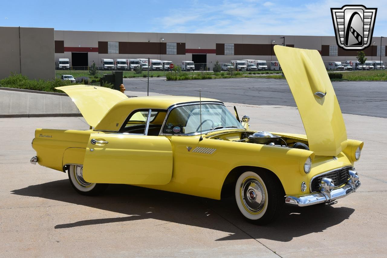 1955 Ford Thunderbird