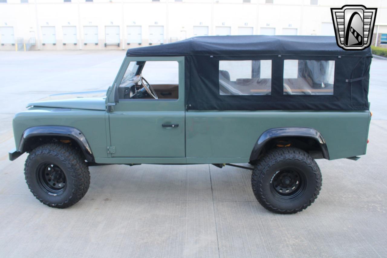 1991 Land Rover Defender