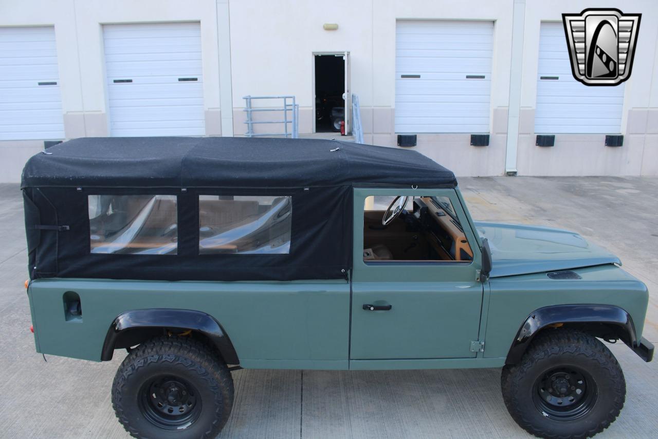 1991 Land Rover Defender