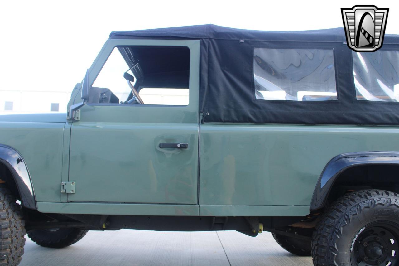 1991 Land Rover Defender