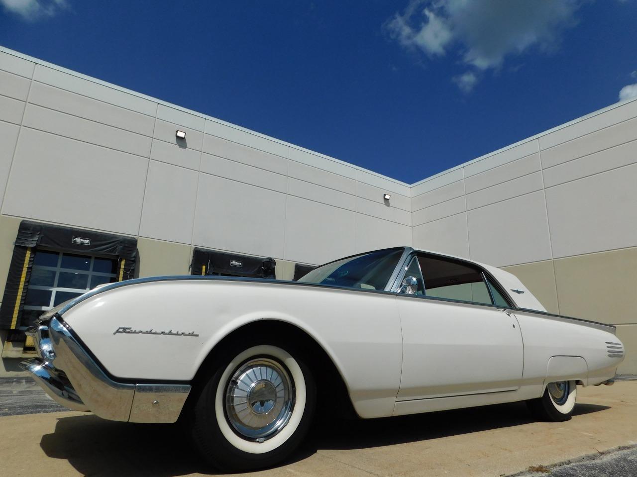 1961 Ford Thunderbird