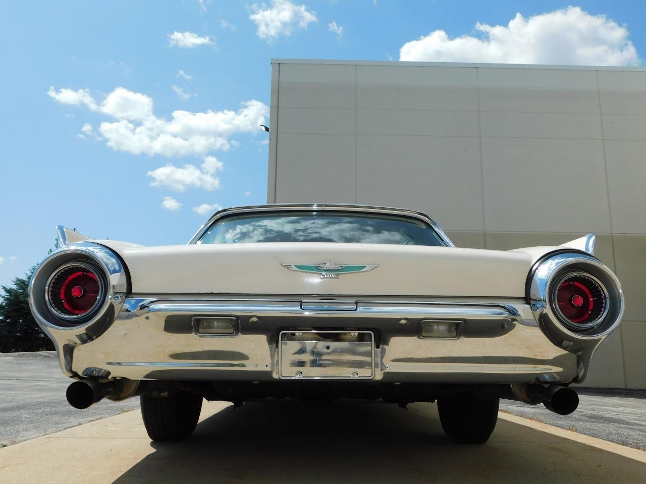 1961 Ford Thunderbird