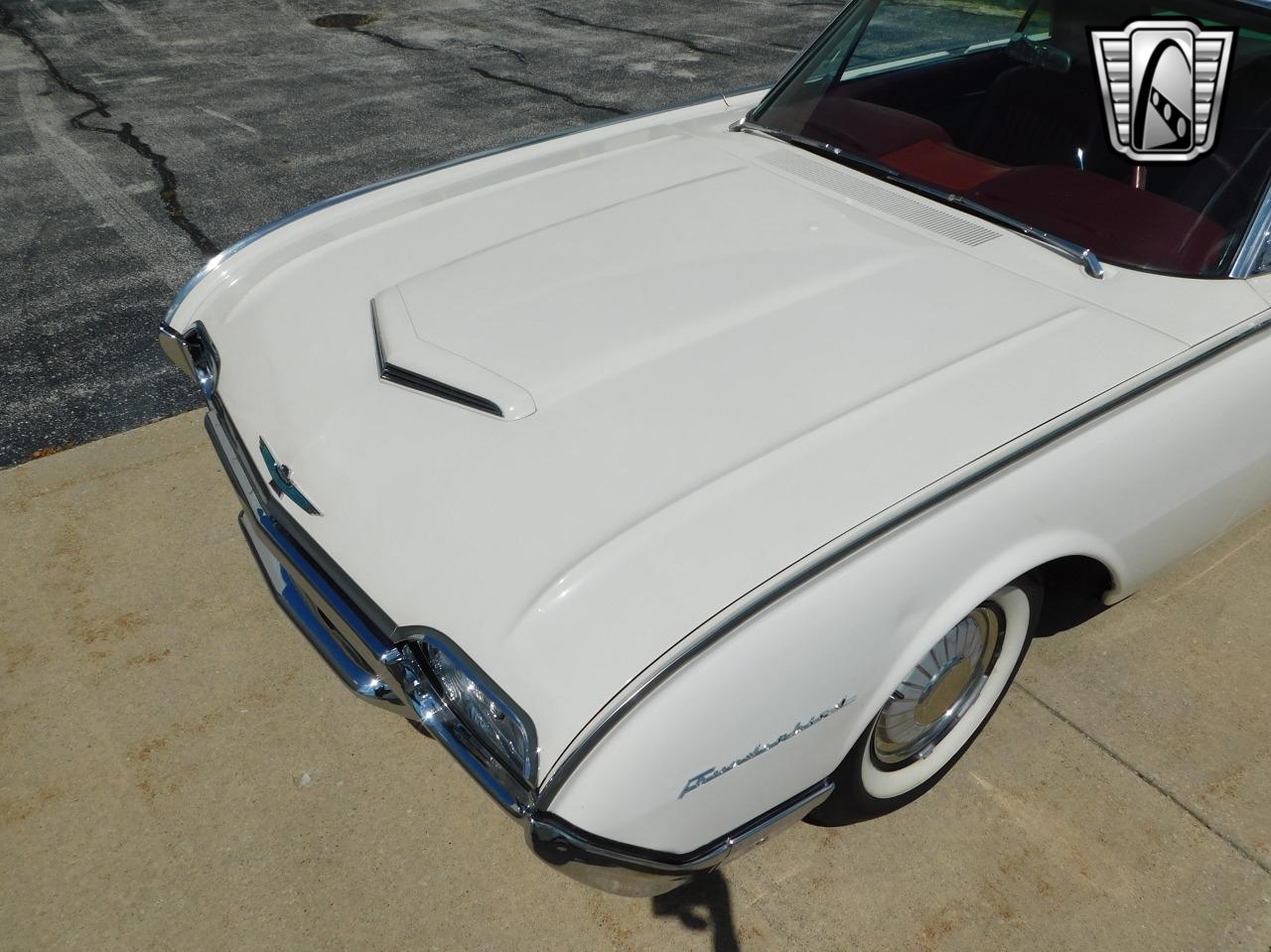 1961 Ford Thunderbird