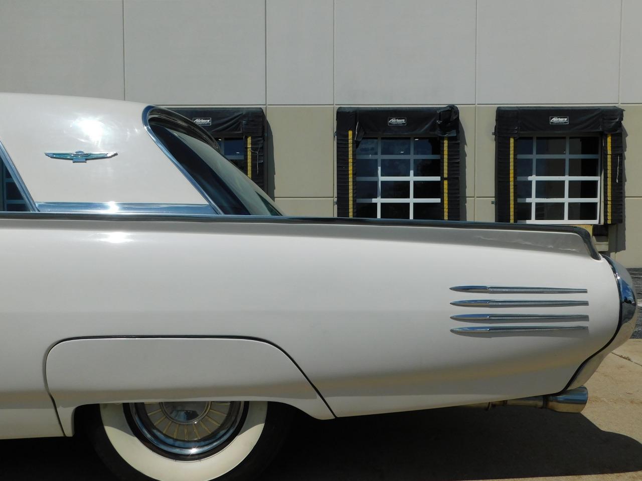 1961 Ford Thunderbird