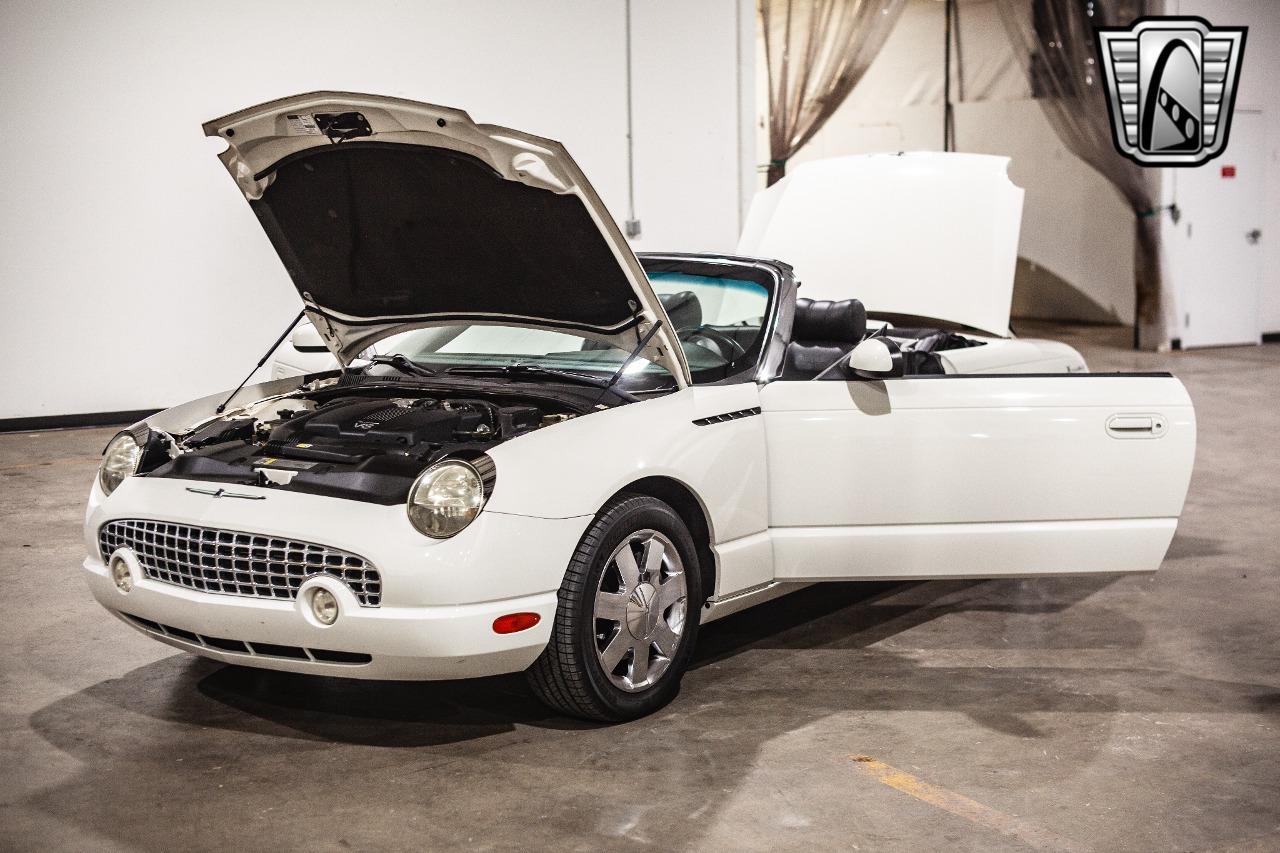 2002 Ford Thunderbird