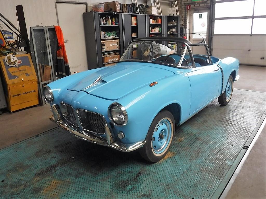 1957 Fiat 1200 TV blue 3204