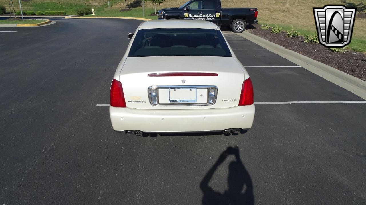 2002 Cadillac DeVille