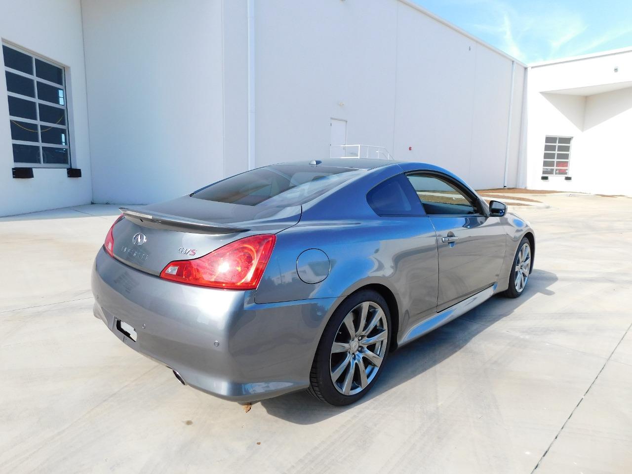 2010 INFINITI G37