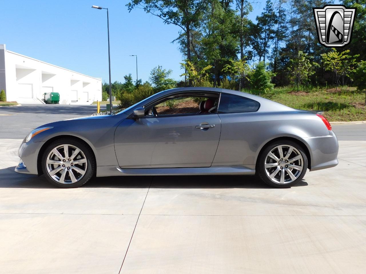 2010 INFINITI G37