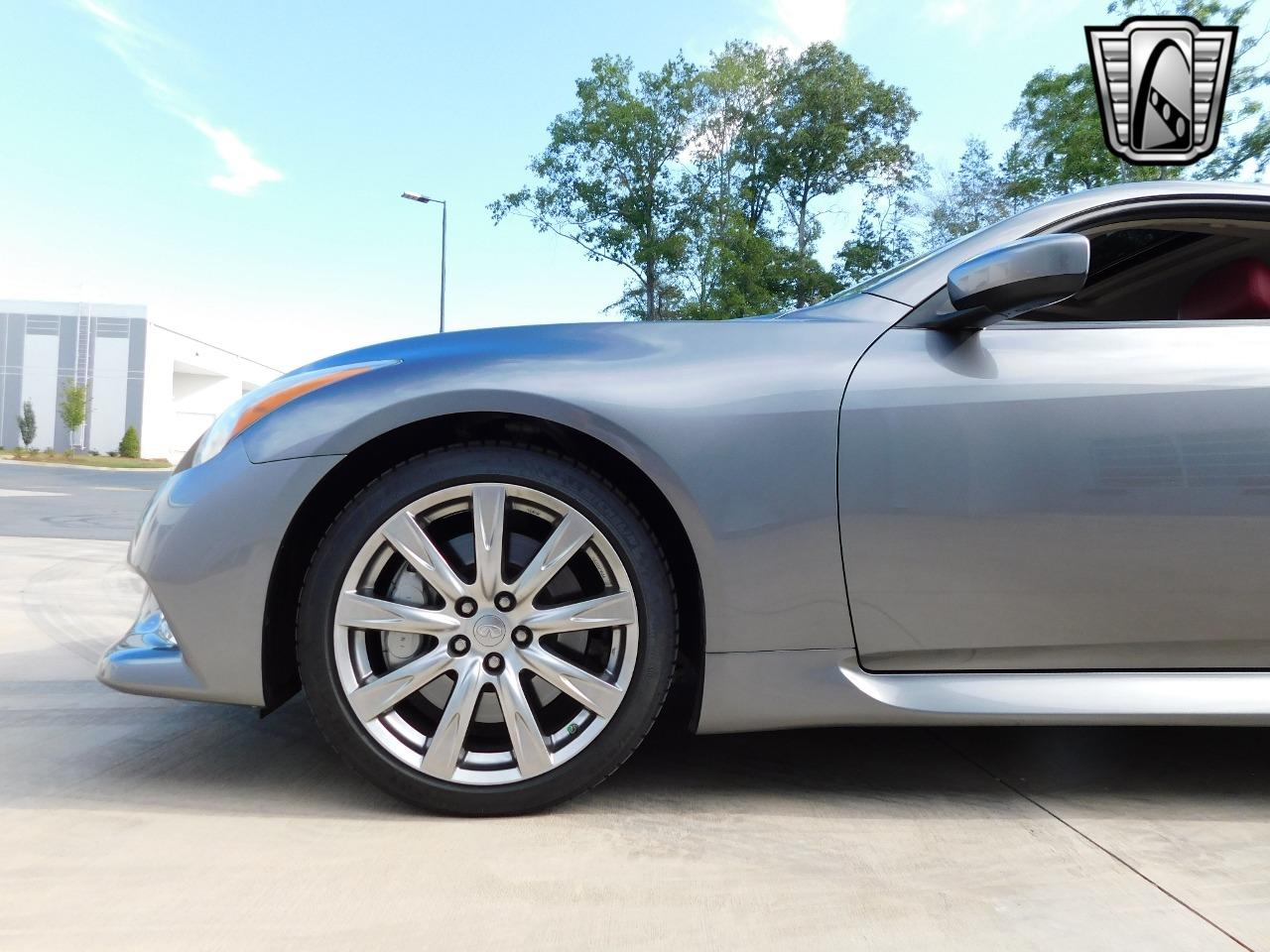 2010 INFINITI G37