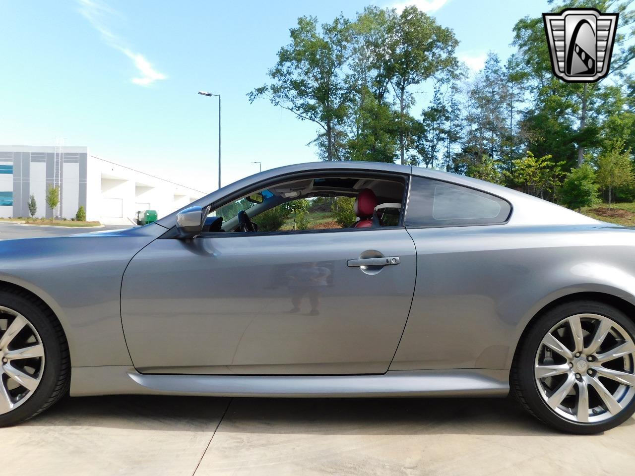 2010 INFINITI G37