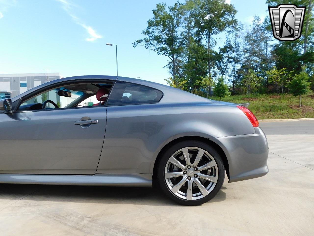 2010 INFINITI G37