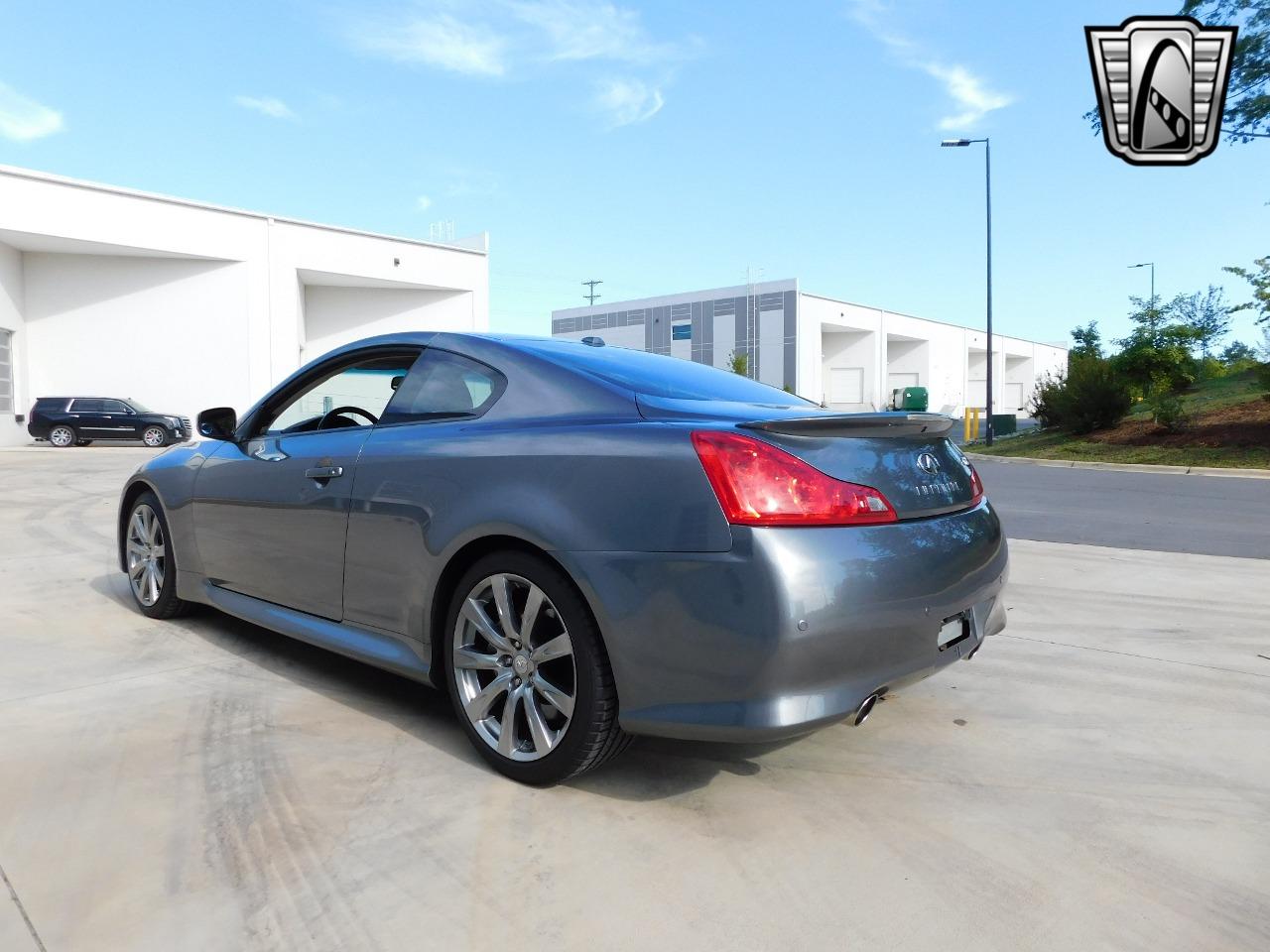 2010 INFINITI G37