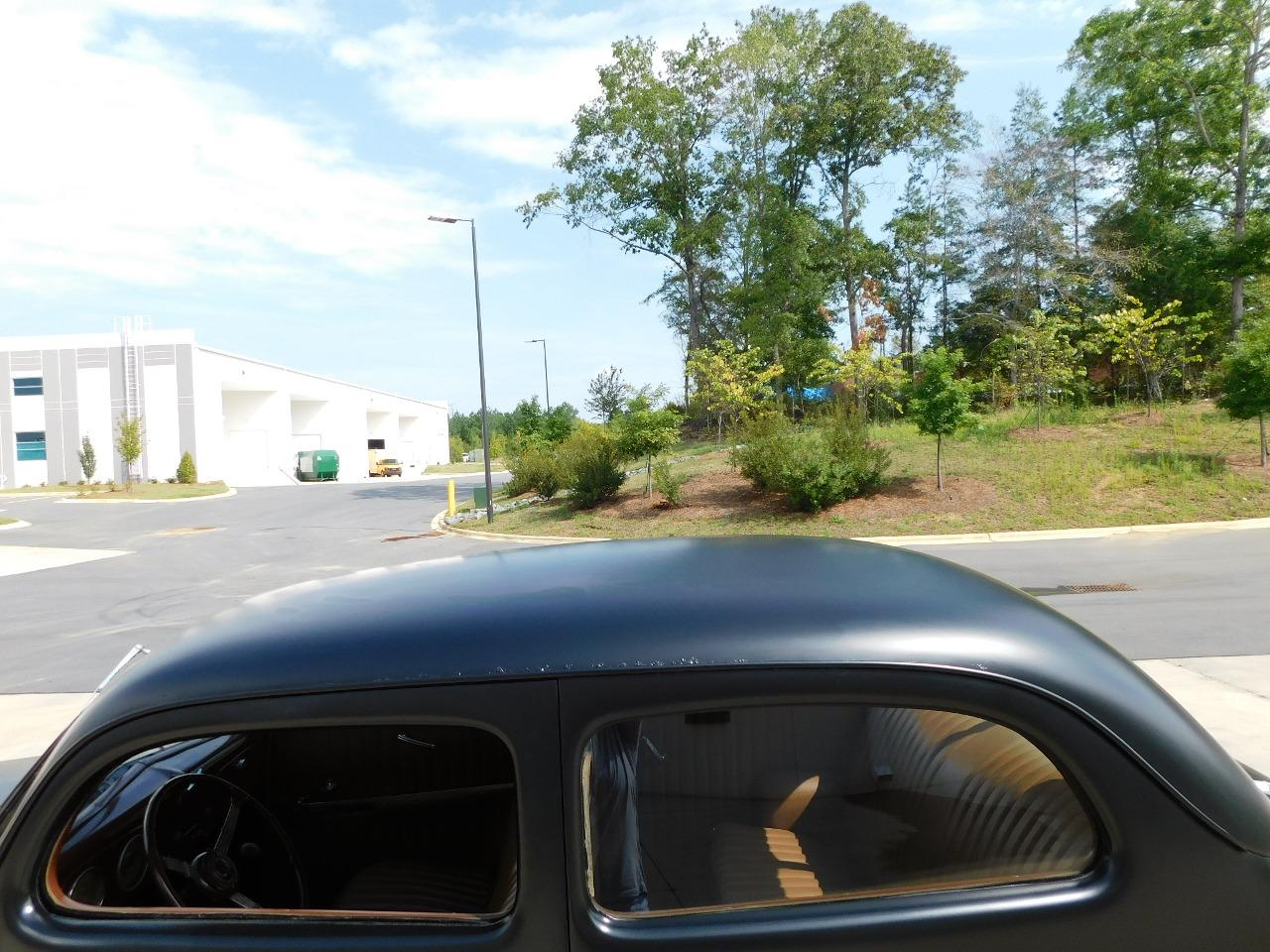 1937 Ford Tudor