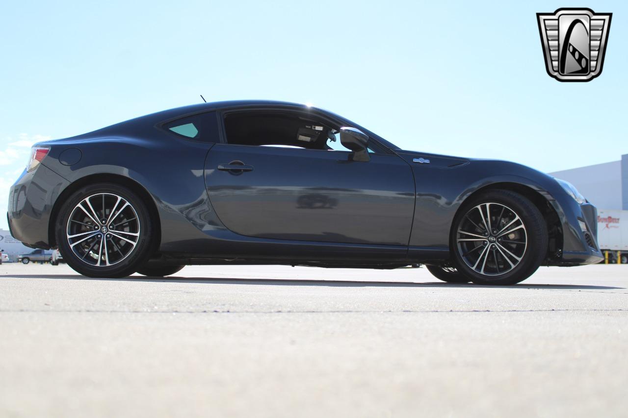 2013 Scion FR-S