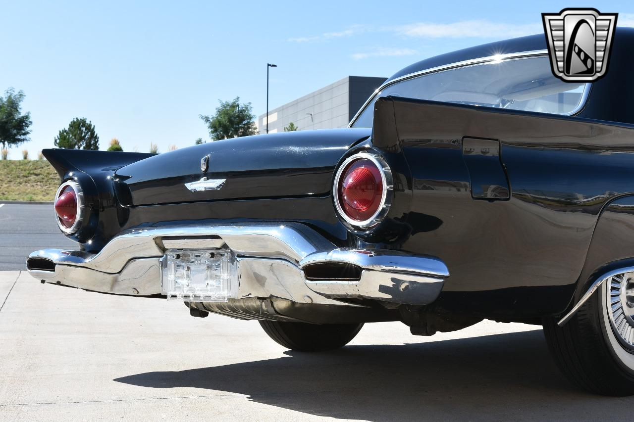 1957 Ford Thunderbird