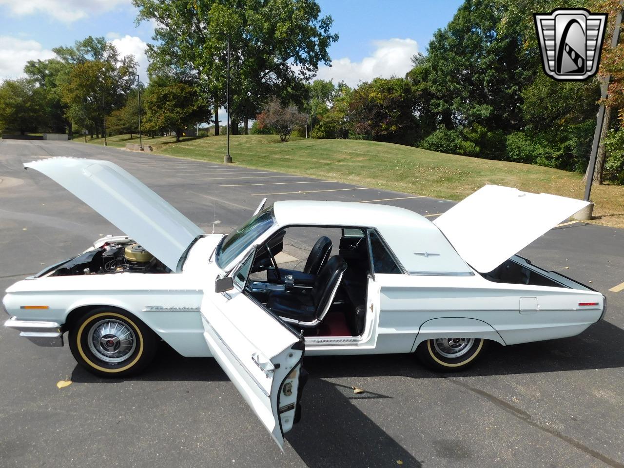 1964 Ford Thunderbird