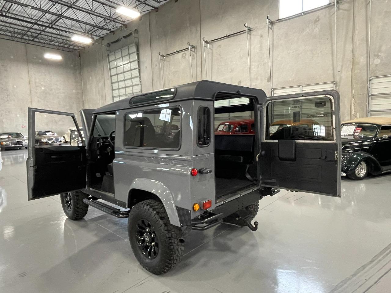 1991 Land Rover Defender