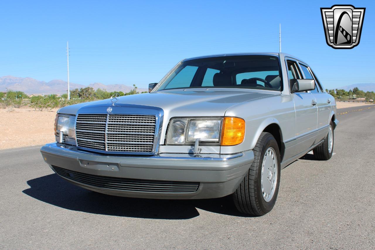 1986 Mercedes - Benz 300SDL