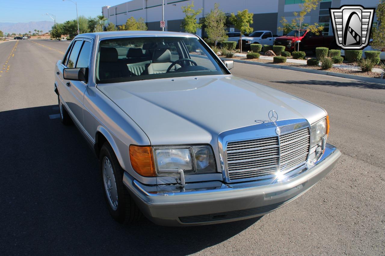 1986 Mercedes - Benz 300SDL