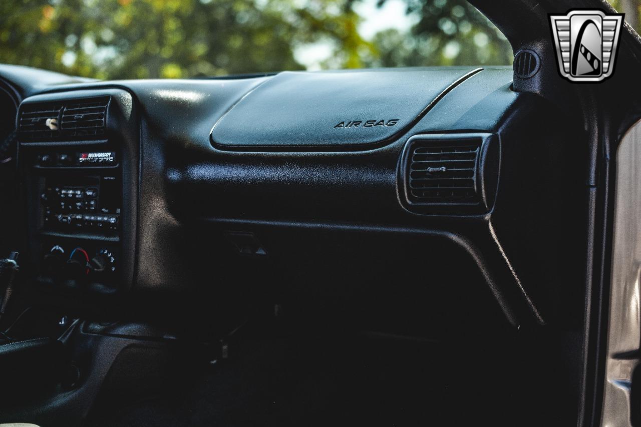 2002 Chevrolet Camaro