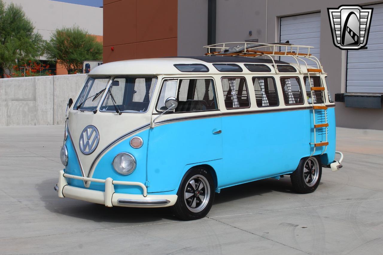 1973 Volkswagen Kombi Bus