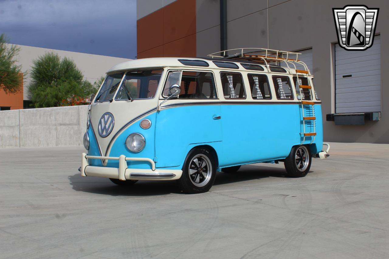 1973 Volkswagen Kombi Bus