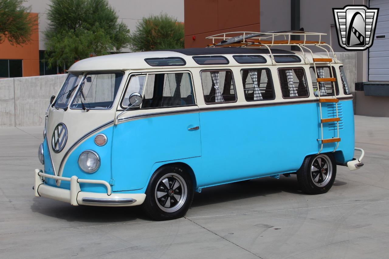 1973 Volkswagen Kombi Bus