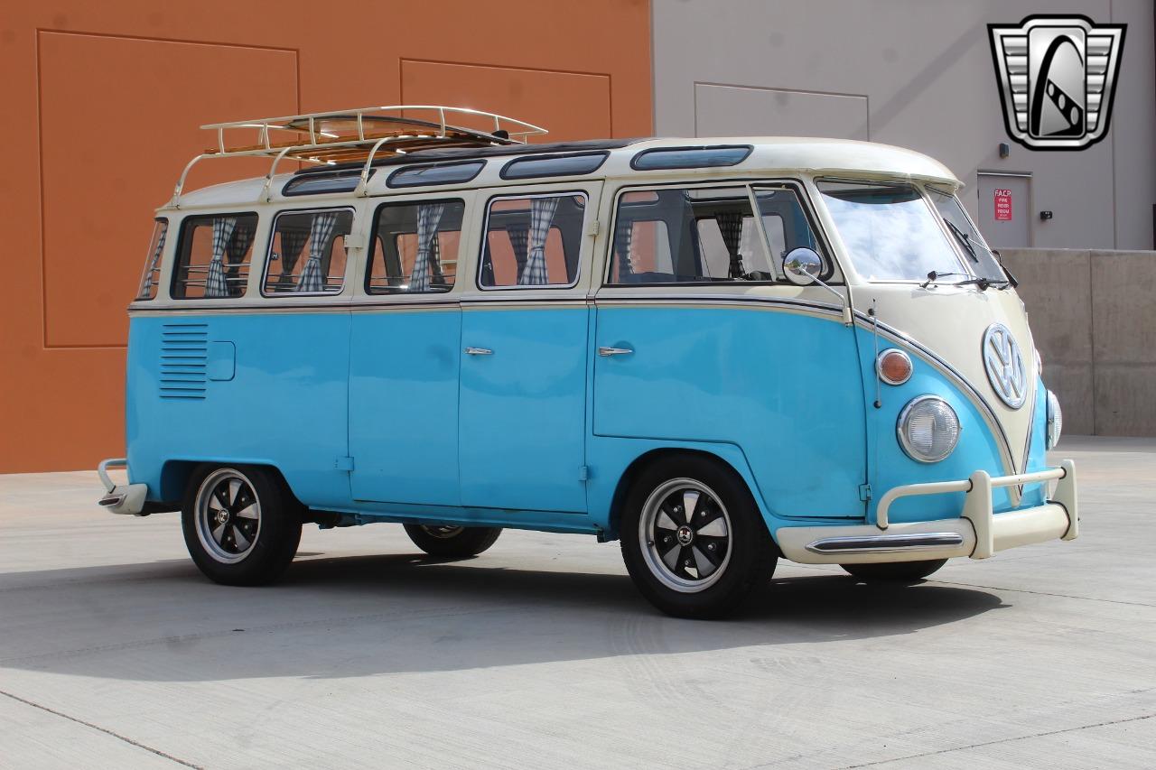 1973 Volkswagen Kombi Bus