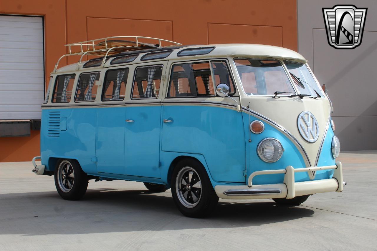 1973 Volkswagen Kombi Bus