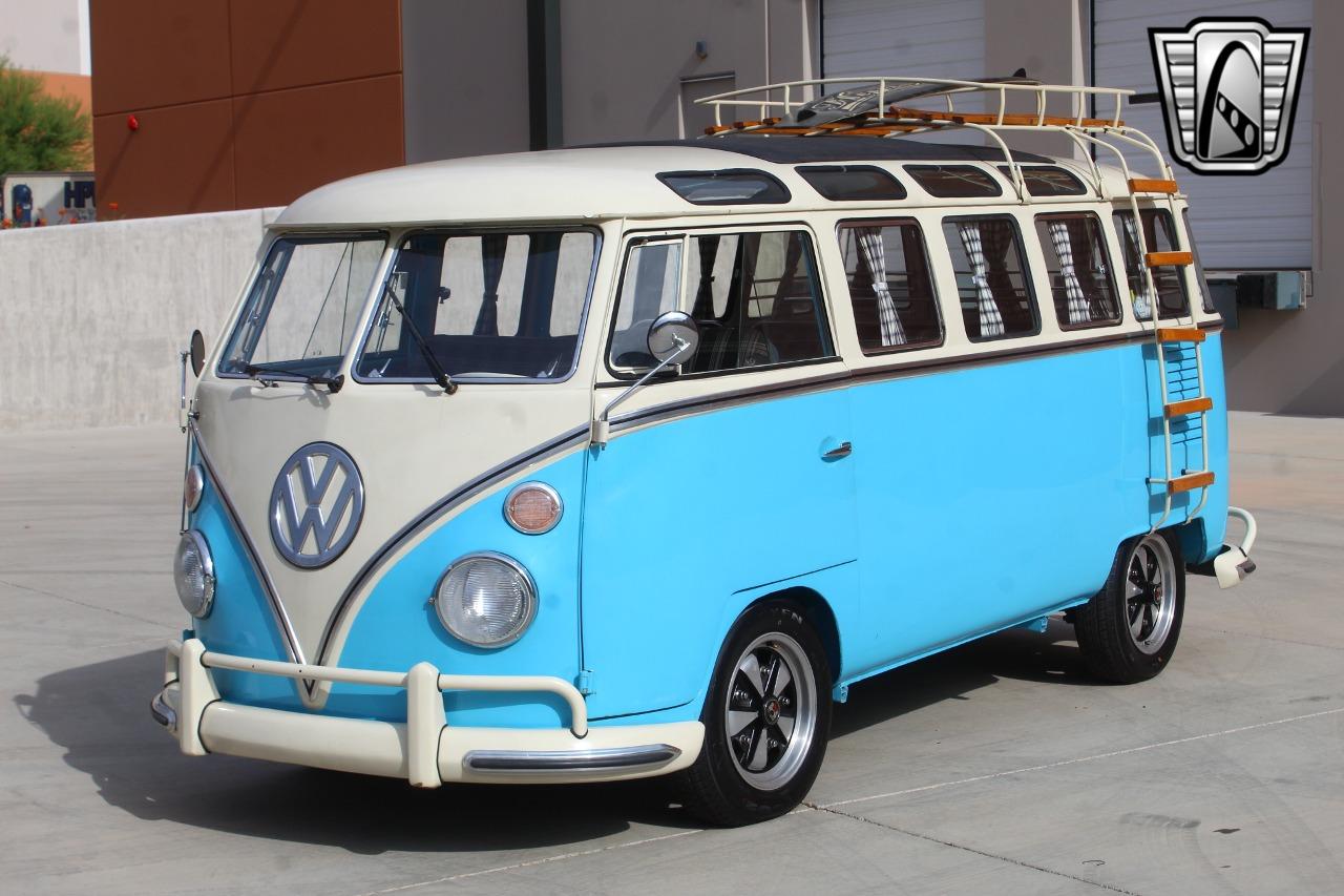 1973 Volkswagen Kombi Bus