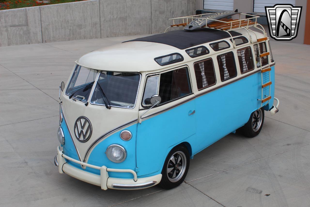 1973 Volkswagen Kombi Bus