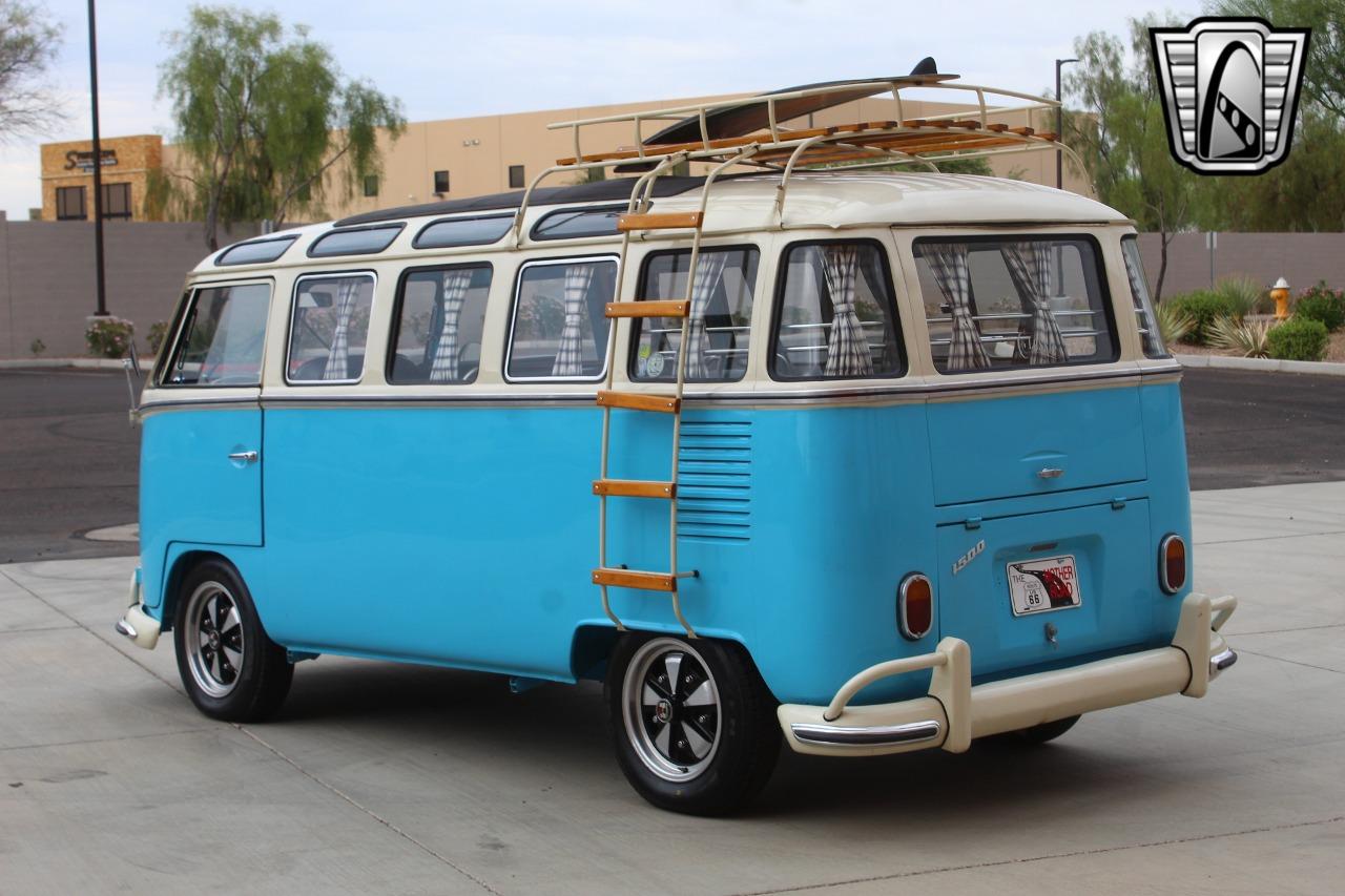 1973 Volkswagen Kombi Bus