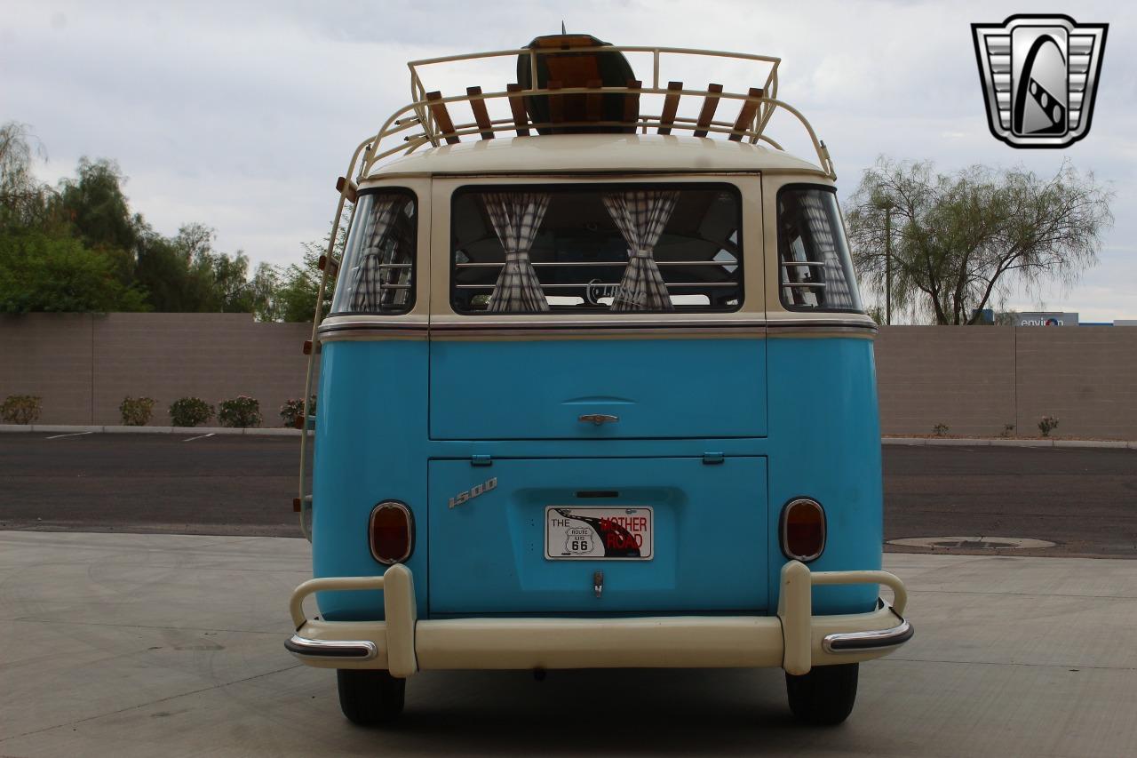 1973 Volkswagen Kombi Bus