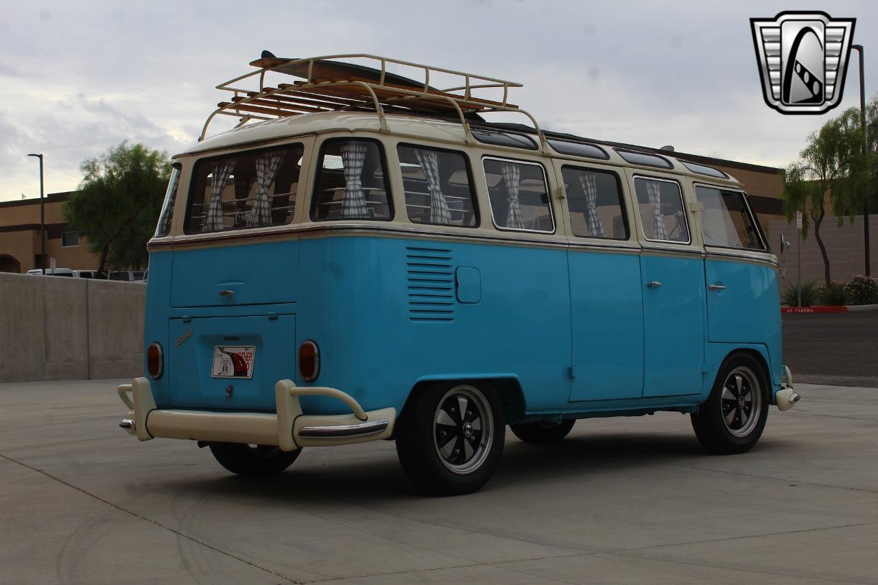 1973 Volkswagen Kombi Bus