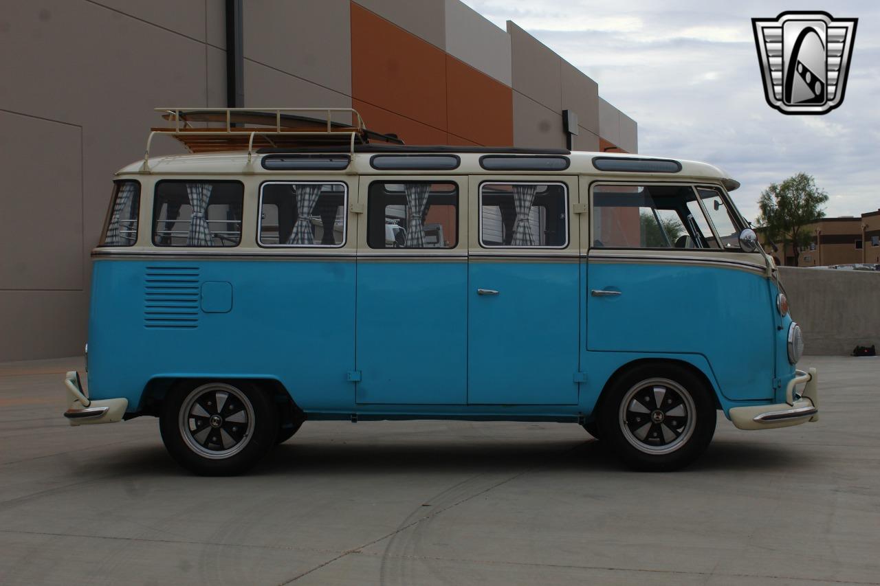 1973 Volkswagen Kombi Bus