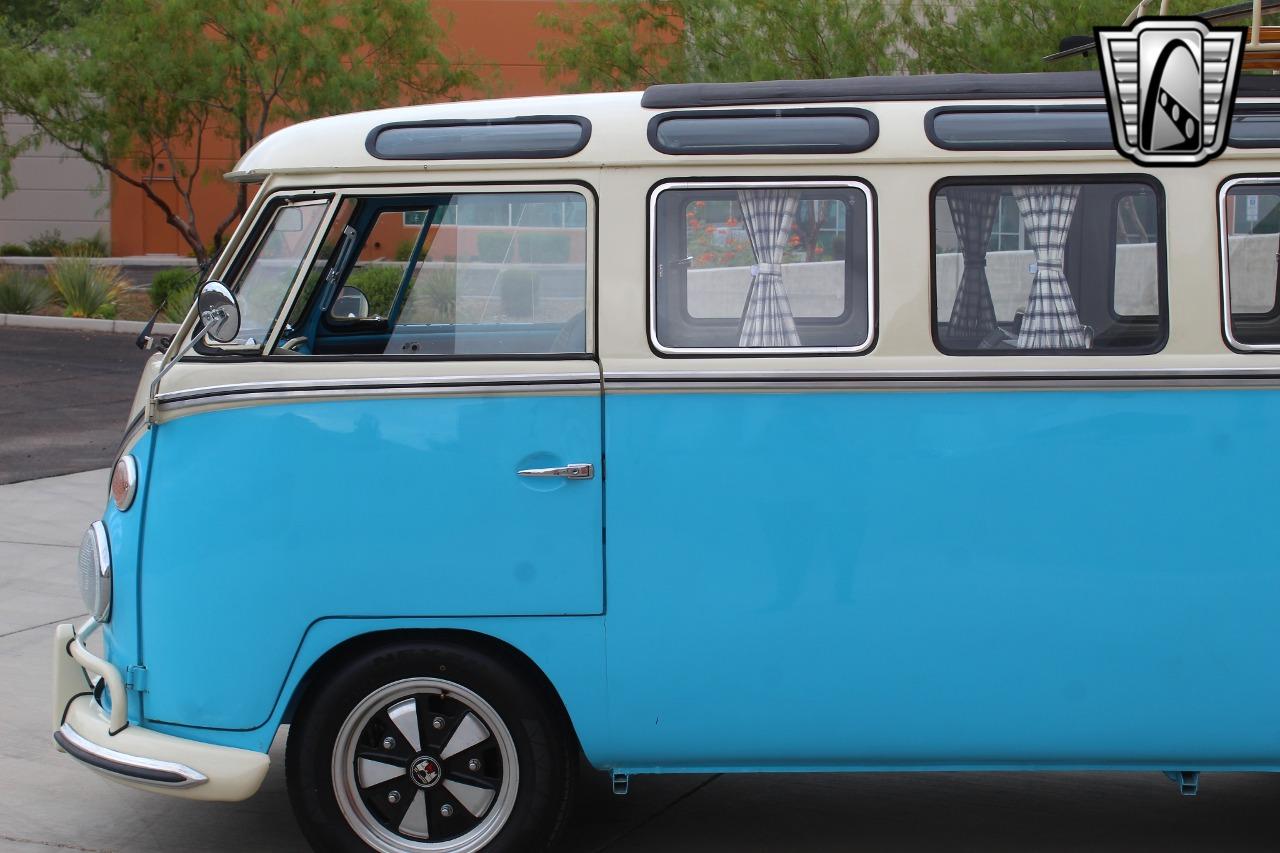 1973 Volkswagen Kombi Bus