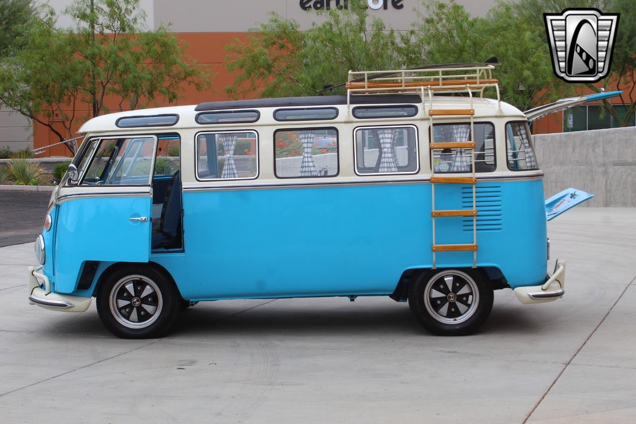 1973 Volkswagen Kombi Bus