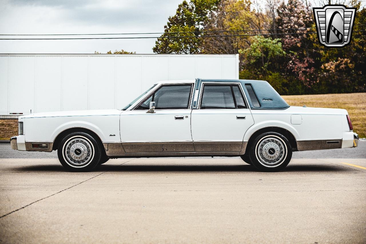 1985 Lincoln Town Car