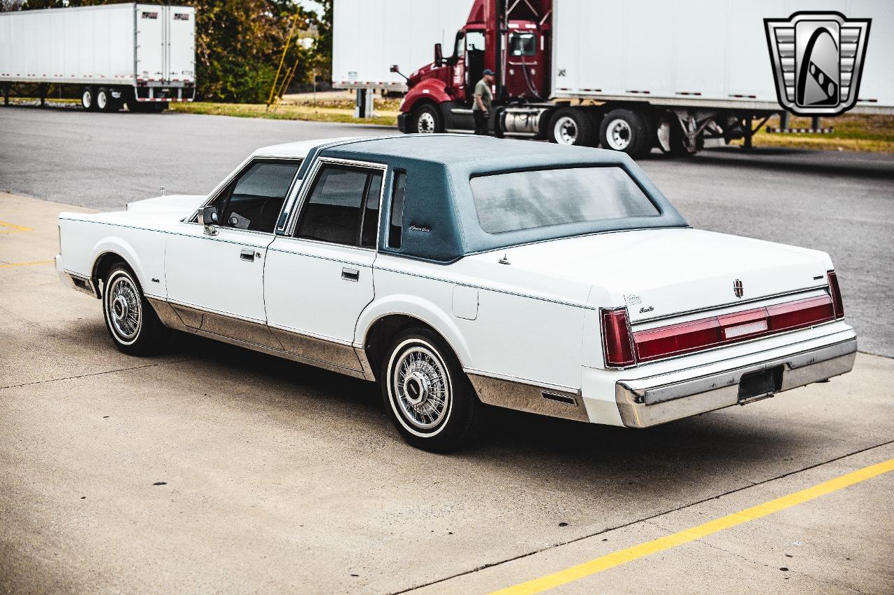 1985 Lincoln Town Car