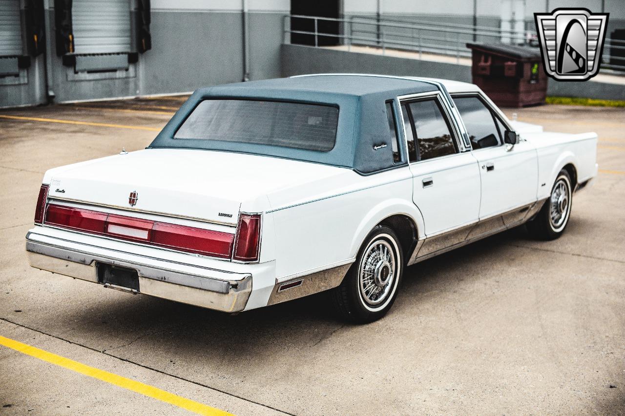 1985 Lincoln Town Car