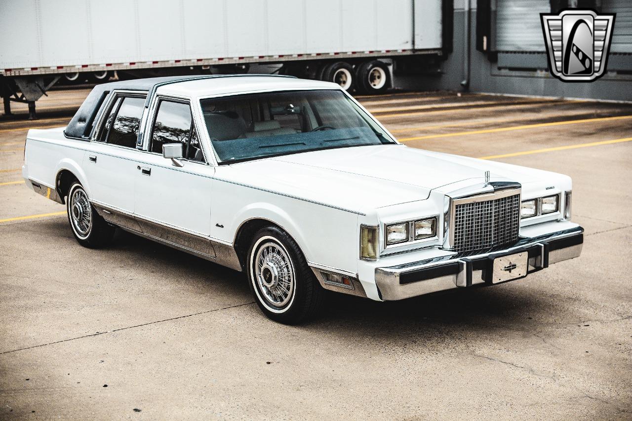 1985 Lincoln Town Car