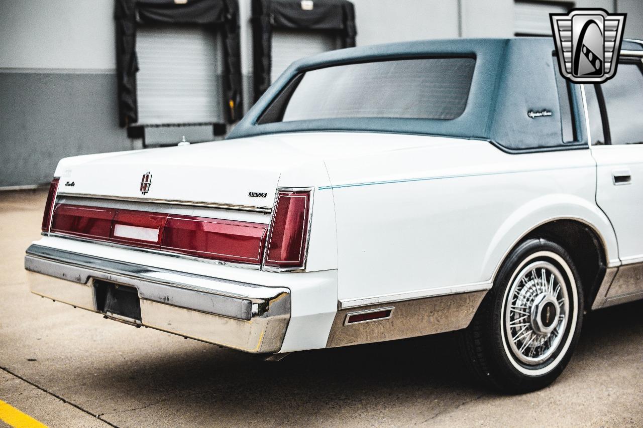 1985 Lincoln Town Car